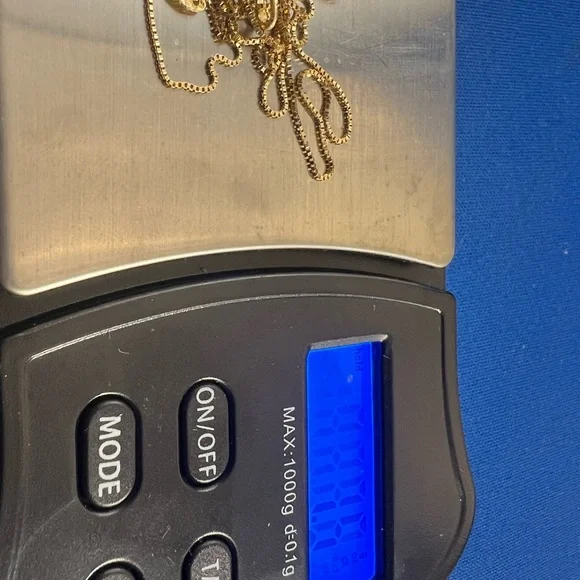 17 inch 14 kt Gold Necklace - Picture 8 of 8